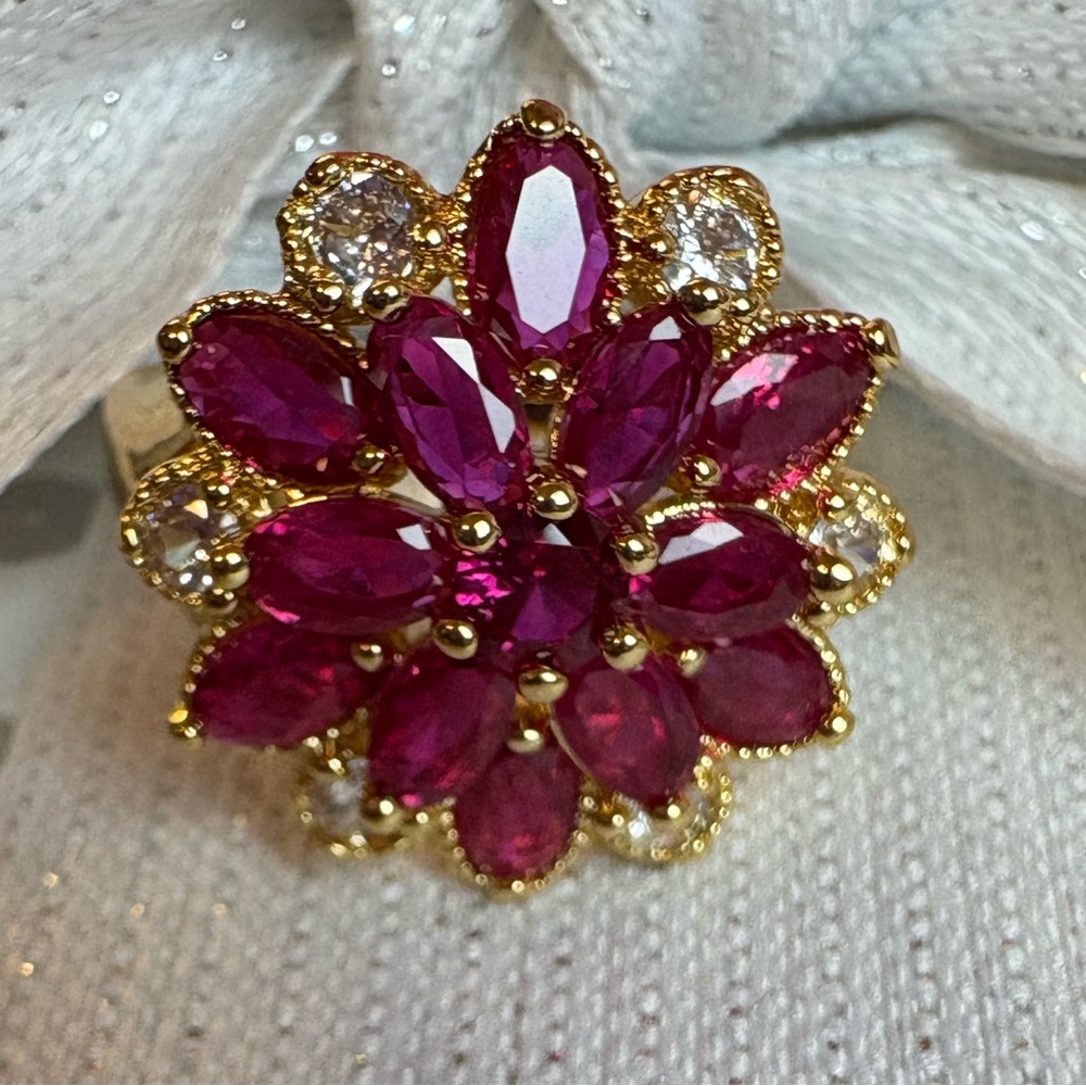 🌺Unique Flower Design Cocktail Ring🌺